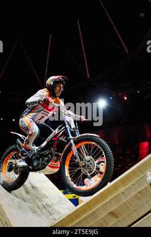 Madrid Arena, Madrid, Espagne. 04 novembre 2023. Championnat du monde FIM X-Trial. Toni Bou (Spa). Crédit : EnriquePSans/Alamy Live News Banque D'Images