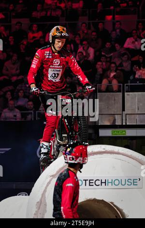 Madrid Arena, Madrid, Espagne. 04 novembre 2023. Championnat du monde FIM X-Trial. Sondre Haga (NOR). Crédit : EnriquePSans/Alamy Live News Banque D'Images