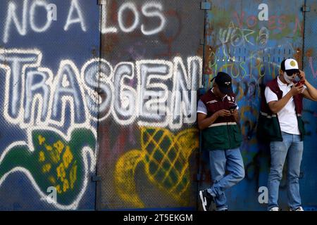 Mexico, Mexique. 04 novembre 2023. 4 novembre 2023, Mexico, Mexique : défilé du jour des morts sur l'avenue Reforma dans le cadre de la fête du jour des morts au bureau du maire de Cuauhtemoc à Mexico. Le 4 novembre 2023 à Mexico, Mexique (photo de Luis Barron/Eyepix Group/Sipa USA). Crédit : SIPA USA/Alamy Live News Banque D'Images