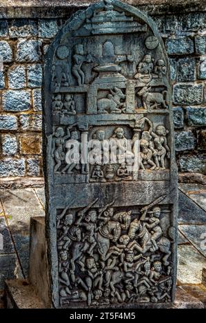 06 06 2015 Vintage Siddhesvara Temple, construit à la fin du 11e siècle de notre ère avec l'art Chalukya occidental, Haveri, Karnataka, Inde Asie. Banque D'Images