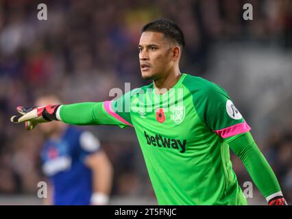 Londres, Royaume-Uni. 04 novembre 2023 - Brentford v West Ham United - Premier League - Gtech Community Stadium. Le gardien de but de West Ham Alphonse areola. Crédit photo : Mark pain / Alamy Live News Banque D'Images