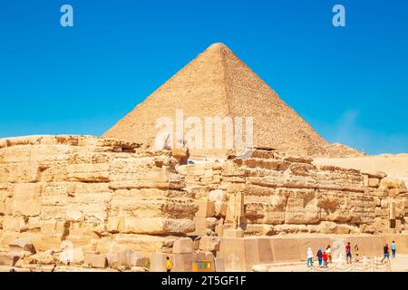 Pyramide de Khafre et du Grand Sphinx. Grandes pyramides égyptiennes. Gizeh, Égypte - 16 octobre 2023. Banque D'Images