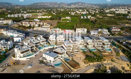 Villas de vacances en construction, Kissonegra, Paphos, Chypre Banque D'Images