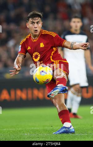 Rome, Italie. 05 novembre 2023. Paulo Dybala de Roma en action lors du championnat italien Serie A match de football entre L'AS Roma et l'US Lecce le 5 novembre 2023 au Stadio Olimpico à Rome, Italie - photo Federico Proietti/DPPI crédit : DPPI Media/Alamy Live News Banque D'Images