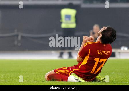 Rome, Italie. 05 novembre 2023. Sardar Azmoun, de L'AS Roma, célèbre à la fin de la série italienne Un match de championnat de football entre Roma et Lecce au Stade Olympique, Rome, Italie, 5 novembre 2023. Roma a battu Lecce 2-1. Crédit : Riccardo de Luca - Update Images/Alamy Live News Banque D'Images