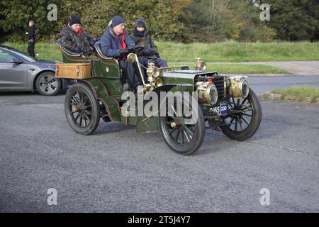 1903 Maxim participe à la course automobile de 2023 de Londres à Brighton Banque D'Images