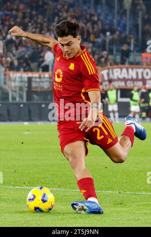 Rome, Italie. 05 novembre 2023. Paulo Dybala, de L'AS Roma, en action lors du match de championnat italien de Serie A entre Roma et Lecce au Stade Olympique, Rome, Italie, 5 novembre 2023. Roma a battu Lecce 2-1. Crédit : Riccardo de Luca - Update Images/Alamy Live News Banque D'Images