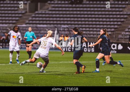Lyon, France. 05 novembre 2023. Lindsey Horan (26) de l'OL en action lors du match D1 Arkema entre le Paris FC et l'Olympique Lyonnais au Stade Charlety à Paris. (Pauline FIGUET/SPP) crédit : SPP Sport Press photo. /Alamy Live News Banque D'Images