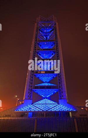 PÉKIN - 24 MAI : Tour LingLong dans le parc olympique de Pékin, le 24 mai 2014, Pékin, Chine Banque D'Images