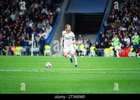 Madrid, Madrid, Espagne. 5 novembre 2023. Luka Modric (Real Madrid) lors du match de football du championnat espagnol la Liga EA Sports entre le Real Madrid et le Rayo Vallecano joué au stade Bernabeu le 05 novembre 2023 à Madrid, Espagne (crédit image : © Alberto Gardin/ZUMA Press Wire) À USAGE ÉDITORIAL UNIQUEMENT! Non destiné à UN USAGE commercial ! Crédit : ZUMA Press, Inc./Alamy Live News Banque D'Images