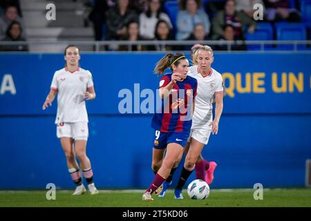 Barcelone, Espagne. 05 novembre 2023. Mariona Caldentey (FC Barcelona FEM) et Klara Cahynova (Sevilla FC) lors d'un match de Liga F entre le FC Barcelona FEM et le Sevilla FC FEM à Estadi Johan Cruyff, à Sant Joan Despi, Barcelone, Espagne le 5 novembre 2023. (Photo/Felipe Mondino) crédit : Agence photo indépendante/Alamy Live News Banque D'Images