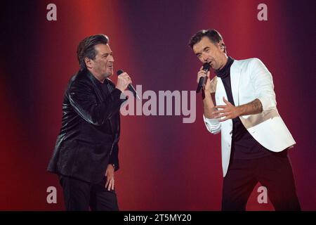 Thomas ANDERS, Saenger, Musiker, Schlagersaenger, Florian SILBEREISEN, Deutschland, Saenger, Schlagersaenger, Musiker, modérateur, SCHLAGERBOOOM 2023 - ALLES FUNKELT ALLES GLITZERT am 21.10.2023 in der Westfalenhalle Dortmund Banque D'Images