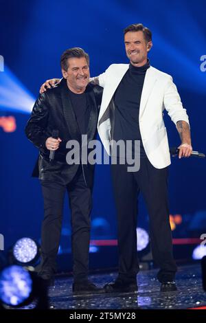 Thomas ANDERS, Saenger, Musiker, Schlagersaenger, Florian SILBEREISEN, Deutschland, Saenger, Schlagersaenger, Musiker, modérateur, SCHLAGERBOOOM 2023 - ALLES FUNKELT ALLES GLITZERT am 21.10.2023 in der Westfalenhalle Dortmund Banque D'Images