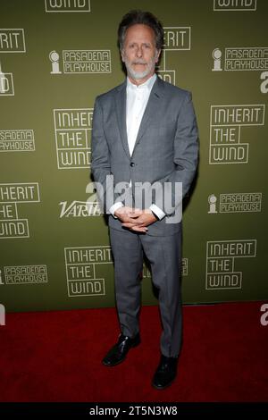 Pasadena, ca. 5 novembre 2023. Steven Weber, The Opening Night Red Carpet pour Inherit the Wind au Pasadena Playhouse à Pasadena, Californie, le 5 novembre 2023. Crédit : Faye Sadou/Media Punch/Alamy Live News Banque D'Images