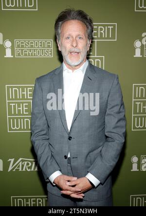 Pasadena, ca. 5 novembre 2023. Steven Weber, The Opening Night Red Carpet pour Inherit the Wind au Pasadena Playhouse à Pasadena, Californie, le 5 novembre 2023. Crédit : Faye Sadou/Media Punch/Alamy Live News Banque D'Images