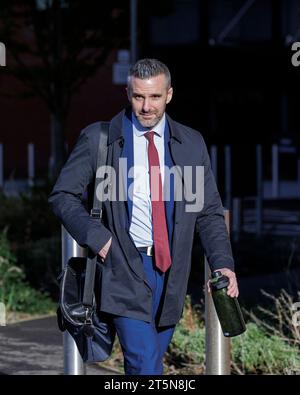 Le chef adjoint Bobby Singleton quitte Cromac House à Belfast après une entrevue au Northern Ireland Policing Board pour le rôle de chef de la police d'Irlande du Nord. Date de la photo : lundi 6 novembre 2023. Banque D'Images
