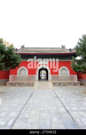 VILLE DE CHENGDE - OCTOBRE 20 : architecture paysagère du temple de YongYou dans la station de montagne de chengde, le 20 octobre 2014, ville de Chengde, province du Hebei, Chine Banque D'Images