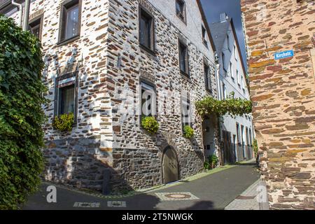 Klotten - la vieille ville médiévale est une attraction touristique majeure de la Moselle, en Allemagne Banque D'Images