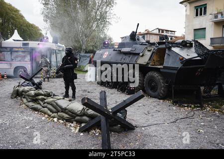 Lucca, Italie. 03 novembre 2023. Vue générale d'un cosplayer au festival Lucca Comics & Games 2023 le 03 novembre 2023 à Milan, Italie (photo Alessandro Bremec/NurPhoto) crédit : NurPhoto SRL/Alamy Live News Banque D'Images