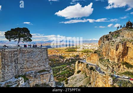 Ville de Constantine, l’une des plus grandes villes d’Algérie et l’une des plus anciennes villes du monde Banque D'Images