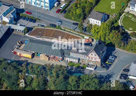 Vue aérienne, ancienne gare et chantier, Plettenberg, Sauerland, Rhénanie du Nord-Westphalie, Allemagne, zone de chemin de fer, gare, construction wor Banque D'Images