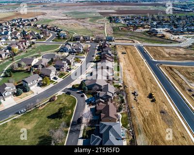 Investissement dans l'inventaire de logements de construction de maisons neuves du Colorado. Banque D'Images