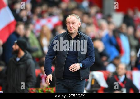 Steve Cooper, entraîneur-chef de Nottingham Forest lors du match de Premier League entre Nottingham Forest et Aston Villa au City Ground, Nottingham le dimanche 5 novembre 2023. (Photo : Jon Hobley | MI News) crédit : MI News & Sport / Alamy Live News Banque D'Images