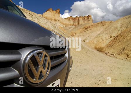 vw gol VW ou Volkswagen en tant que marque automobile ou marque automobile dans le transport et la mobilité vw gol VW ou Volkswagen en tant que marque automobile crédit : Imago/Alamy Live News Banque D'Images