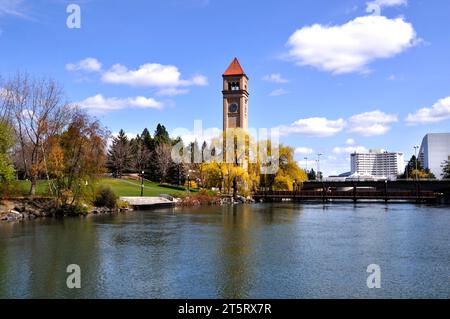 La Great Northern Clocktower, Havermale Island, Spokane River, Spokane, Washington, ÉTATS-UNIS Banque D'Images