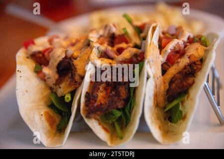 Tacos de poisson de style cajun fraîchement préparés Banque D'Images