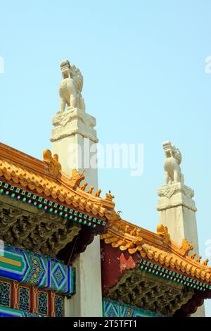 dieu bête rugit vers le ciel dans les tombes royales orientales de la dynastie Qing, gros plan de la photo Banque D'Images