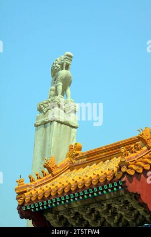 dieu bête rugit vers le ciel dans les tombes royales orientales de la dynastie Qing, gros plan de la photo Banque D'Images