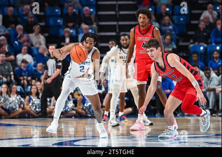 06 0 NOVEMBRE 2023 : Larry Hughes II (2), garde de Saint Louis Billikens, saisit le ballon lâche retourné par Ryan Hall, garde des Screaming Eagles de l'Université de l'Indiana du Sud, lors d'un match de saison régulière où les Screaming Eagles de l'Université de l'Indiana du Sud ont visité la rue Louis Billikens. Tenue à Chaifetz Arena à St. Louis, Mo le lundi 06 novembre 2023 Richard Ulreich/CSM (image de crédit : © Richard Ulreich/Cal Sport Media) (image de crédit : © Richard Ulreich/Cal Sport Media) Banque D'Images