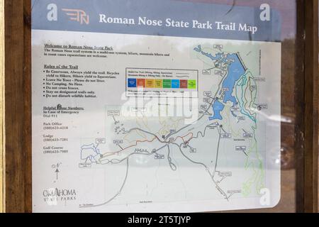 Watonga, Oklahoma - 25 octobre 2023 : carte des sentiers du parc national Roman Nose. Banque D'Images