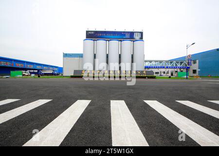 Comté de Luannan - septembre 28 : bâtiments historiques à mengniu Dairy Group co., LTD, le 28 septembre 2015, comté de Luannan, province de hebei, Chine Banque D'Images