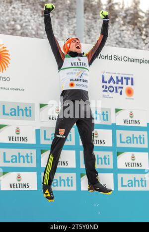 FIS Weltmeisterschaften ski Nordisch, Lahti 2017, Nordische Kombination, Goldmedaillen Gewinner Johannes Rydzek (GER) Jubel BEI Siegerehrung Lahti, Finnland Am 24.02.2017 Banque D'Images