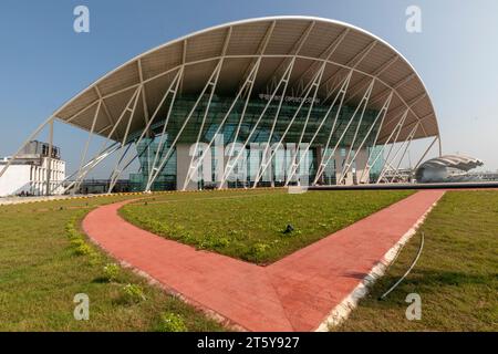 Coxsbazar, Coxsbazar Sadar, Bangladesh : première gare ferroviaire emblématique du pays à Jhelongja Union, la ville touristique du district de Cox's Bazar, Banque D'Images