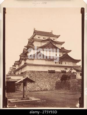 Vue du château de Nagoya, Japon, anonyme, 1884 Banque D'Images