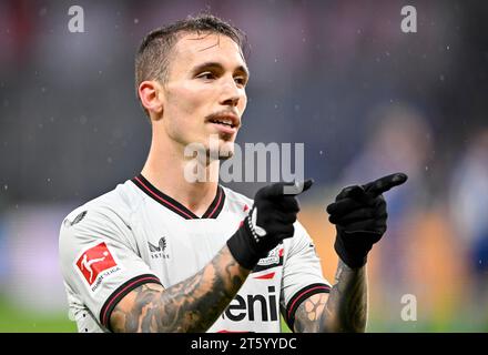 Alejandro Grimaldo Bayer 04 Leverkusen (20) Gesture, Gesture, PreZero Arena, Sinsheim, Baden-Wuerttemberg, Allemagne Banque D'Images