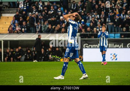 Halmstad, Suède. 30 octobre 2023. Emil Salomonsson (2) d'IFK Gothenburg vu lors du match Allsvenskan entre IFK Gothenburg et Elfsborg au Gamle Ullevi à Gothenburg. (Crédit photo : Gonzales photo - Amanda Persson). Banque D'Images