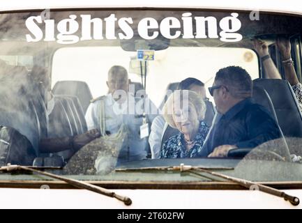 WILLEMSTAD - Princesse Beatrix lors d'une visite au parc national de Shete Boka. La visite de la Princesse Beatrix à Curaçao et Aruba est axée sur la protection des écosystèmes et les initiatives sociales. ANP KOEN VAN WEEL netherlands Out - belgique Out Banque D'Images