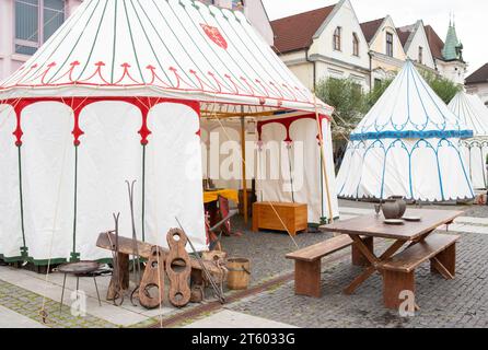 Tendon médiéval la place principale de Zilina au cours de la restauration médiévale annuelle traditionnelle connue sous le nom de 'Stredoveky den' à Zilina, Slovaquie. Banque D'Images