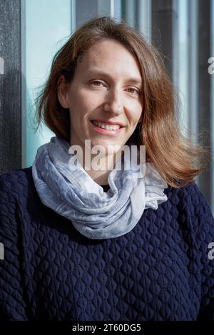 Bundespressekonferenz Zivilgesellschaftliches Lagebild Antisemitismus Deborah Hartmann, Direktorin der Gedenk- und Bildungsstaette Haus der Wannsee-Konferenz im Vorfeld der Bundespressekonferenz zum Thema Zivilgesellschaftliches Lagebild Antisemitismus 12: Juedisches Leben und die Erinnerung an den Nationalsozialismus werden massiv angegriffen , Berlin , 07.11.2023 Berlin Deutschland *** Conférence de presse fédérale Rapport de situation de la société civile sur l'antisémitisme Deborah Hartmann, directrice de la Conférence commémorative et éducative de la Maison de Wannsee dans la perspective de la presse fédérale Banque D'Images