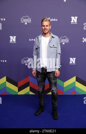 Ostende, Belgique. 07 novembre 2023. Julien Vermote photographié sur le tapis bleu de la cérémonie de remise des prix 'Flandrienn' du meilleur cycliste belge de la saison cycliste 2023, organisée par le journal 'Het Nieuwsblad', à Ostende, le mardi 07 novembre 2023. BELGA PHOTO KURT DESPLENTER crédit : Belga News Agency/Alamy Live News Banque D'Images