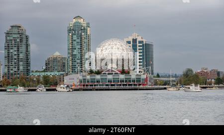 Centre des sciences le long de False Creek à Vancouver, Colombie-Britannique, Canada Banque D'Images