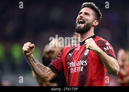 Milan, Italie. 07 novembre 2023. Olivier Giroud de l'AC Milan célèbre à la fin du match de l'UEFA Champions League Group F entre l'AC Milan et le Paris Saint-Germain FC au Stadio Giuseppe Meazza le 7 2023 novembre à Milan, Italie . Crédit : Marco Canoniero/Alamy Live News Banque D'Images