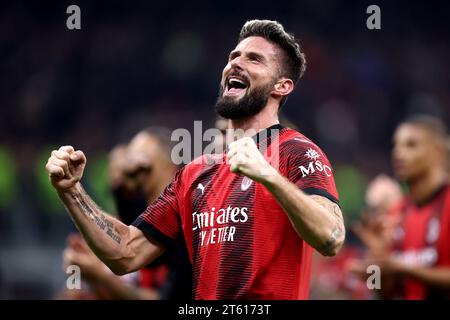 Milan, Italie. 07 novembre 2023. Olivier Giroud de l'AC Milan célèbre à la fin du match de l'UEFA Champions League Group F entre l'AC Milan et le Paris Saint-Germain FC au Stadio Giuseppe Meazza le 7 2023 novembre à Milan, Italie . Crédit : Marco Canoniero/Alamy Live News Banque D'Images