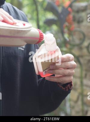 Catégories ou types d'huile comme carburant, huile comme source d'énergie catégories ou types d'huile comme carburant crédit : Imago/Alamy Live News Banque D'Images