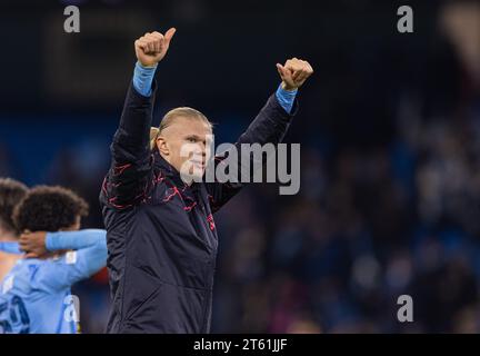 Manchester, Royaume-Uni. 8 novembre 2023. Erling Haaland de Manchester City célèbre le match du Groupe G de l'UEFA Champions League entre Manchester City FC et BSC Young Boys à Manchester, en Grande-Bretagne, le 7 novembre 2023. Crédit : Xinhua/Alamy Live News Banque D'Images