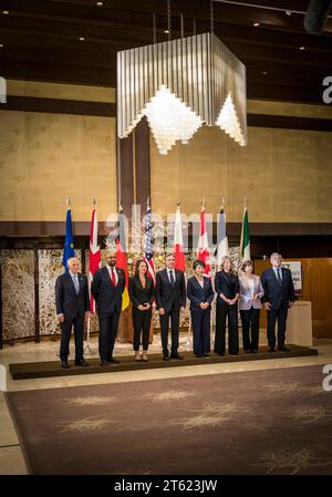 Annalena Baerbock, (Buendnis 90/les Verts), ministre fédérale des Affaires étrangères, participe à la réunion des ministres des Affaires étrangères du G7 à Tokyo, Japon. LR : Haut représentant de l'Union européenne pour les affaires étrangères et la politique de sécurité Josep Borrell, ministre britannique des affaires étrangères James Cleverly, ministre allemande des affaires étrangères Annalena Baerbock, secrétaire d'État américain Antony Blinken, ministre japonaise des affaires étrangères Yoko Kamikawa, ministre canadienne des affaires étrangères Melanie Joly, ministre française des affaires étrangères Catherine Colonna, directeur général des affaires politiques et de la sécurité internationale du ministère italien des Affaires étrangères Pa Banque D'Images